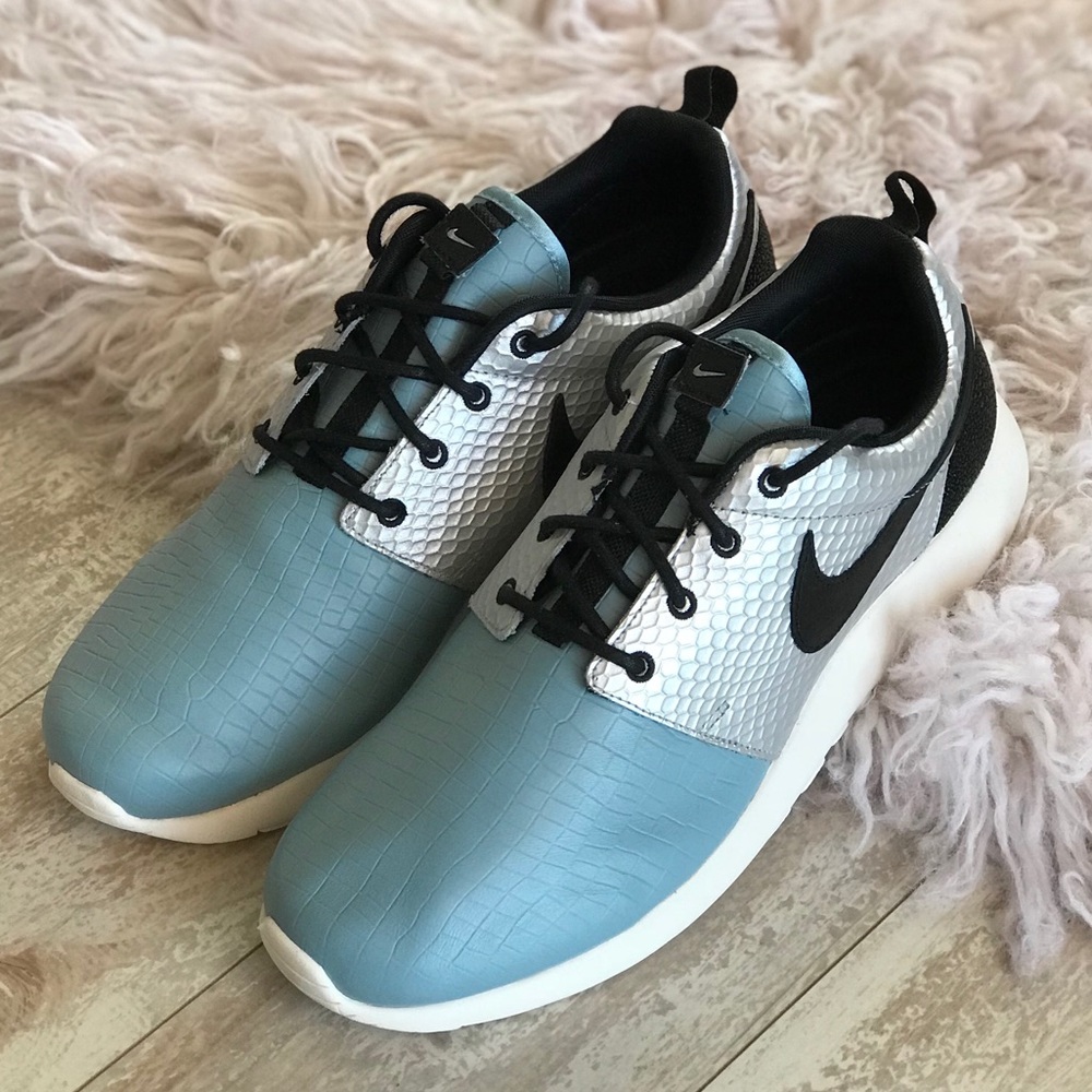 NWT曆Nike Roshe One LX - Picture 2 of 8